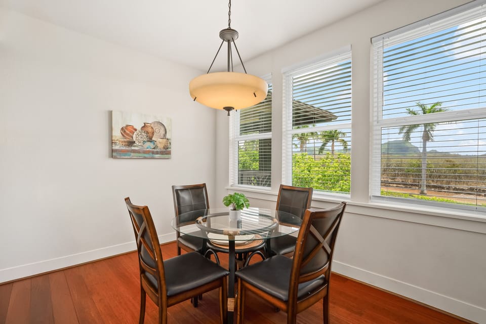Condo, 2 Bedrooms | Dining