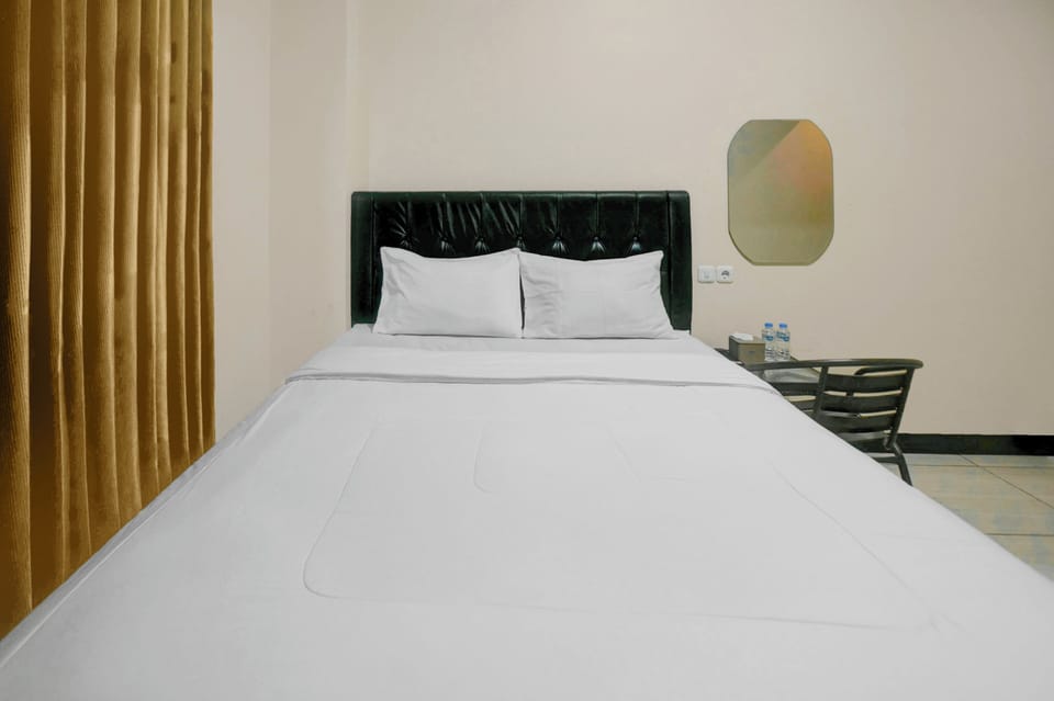 Deluxe Double Room | WiFi (free), bed sheets