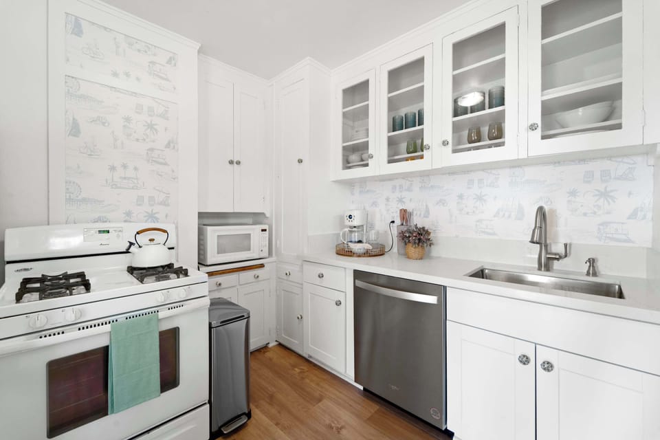 Clean kitchen with modern finishes 🍽️✨