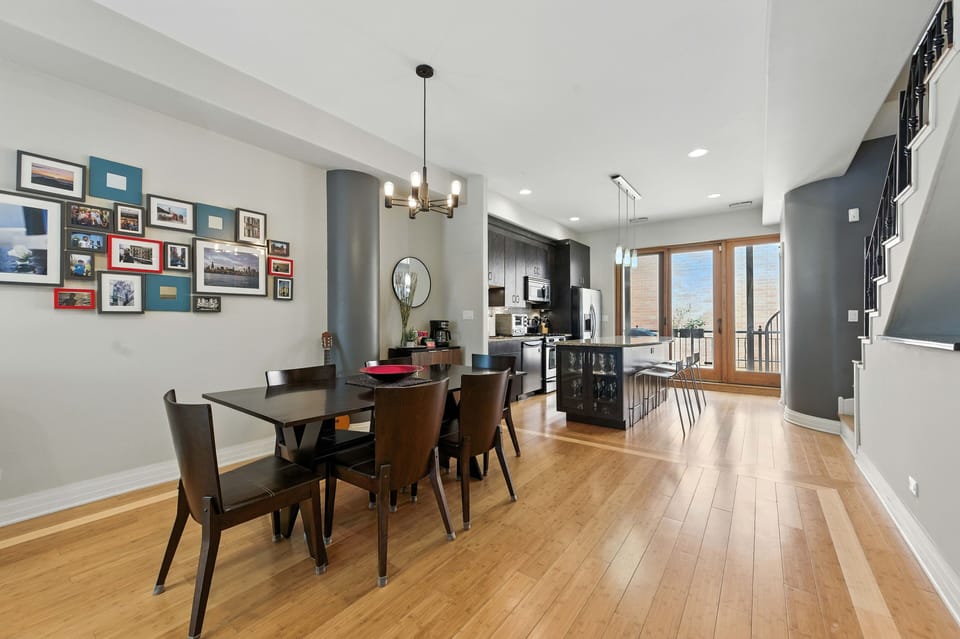 Dining Room, Dining Table, Furniture, Indoors, Room
