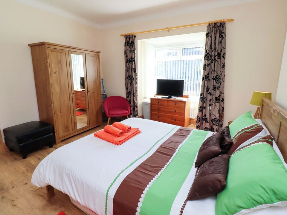 3 bedrooms, individually decorated, individually furnished, free WiFi