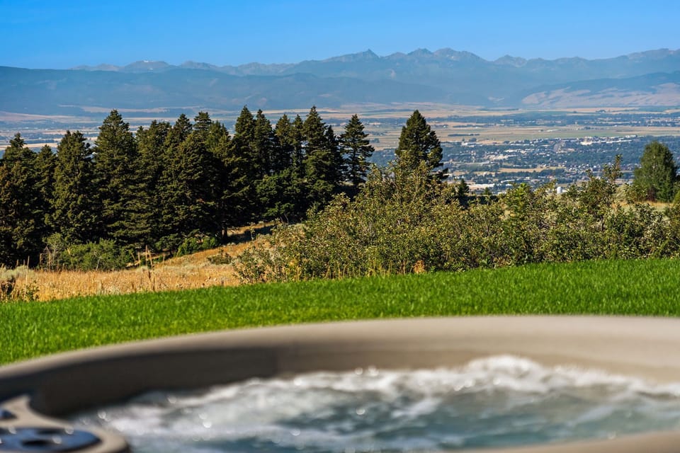 Hot Tub View of Bozeman