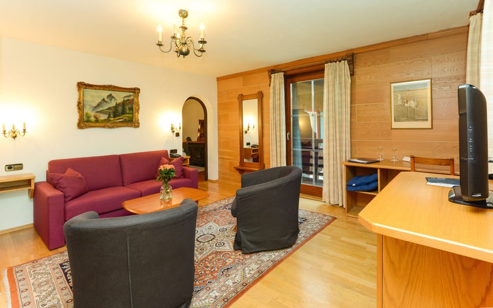 Large Apartment | Living area | Flat-screen TV, iPod dock, MP3 dock