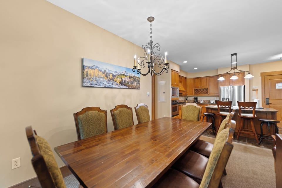 Condo (2 Bedrooms) | Property amenity