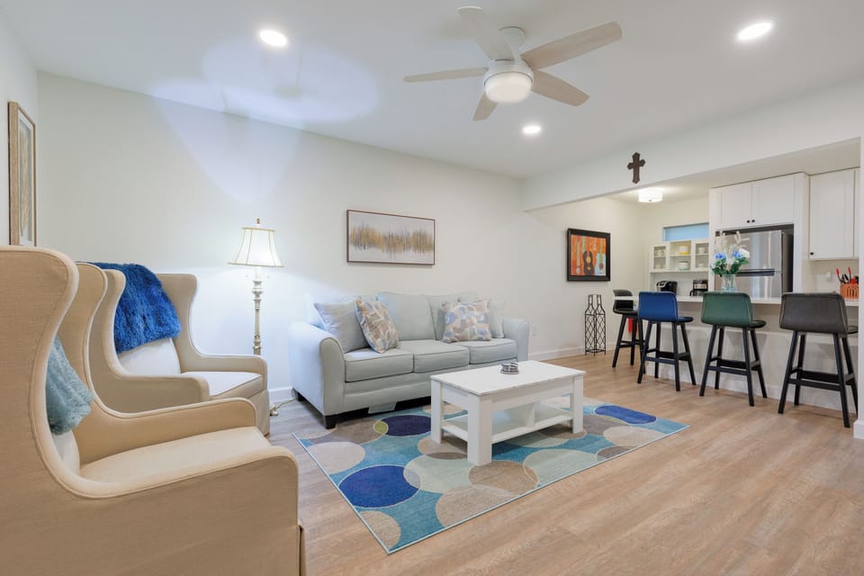 Beautifully and comfortably decorated living room