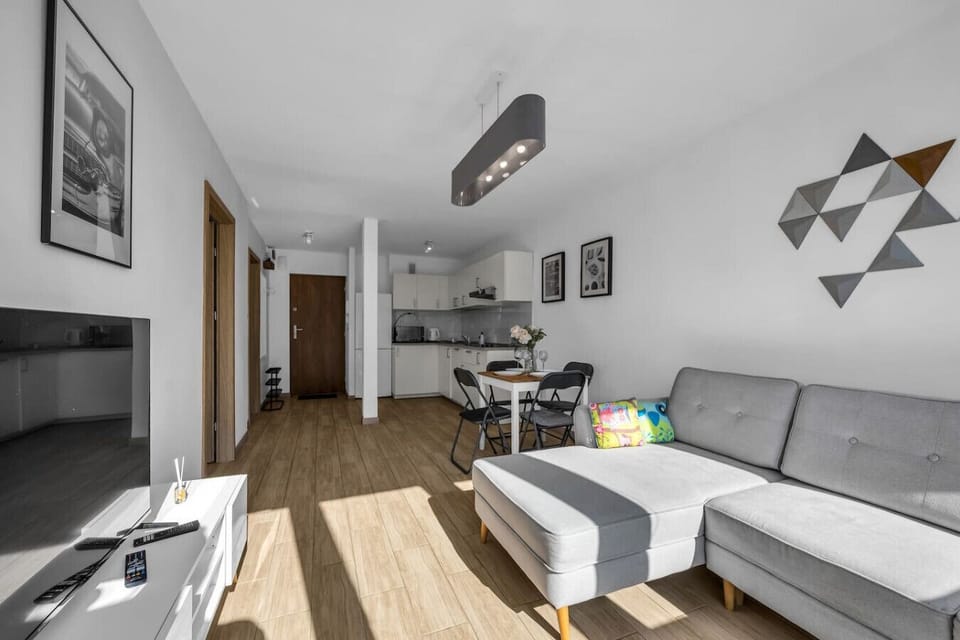 Bright & Spacious Apartment with Open Kitchen, Comfortable Living Room, and Panoramic City View | Managed by Rentujemy
