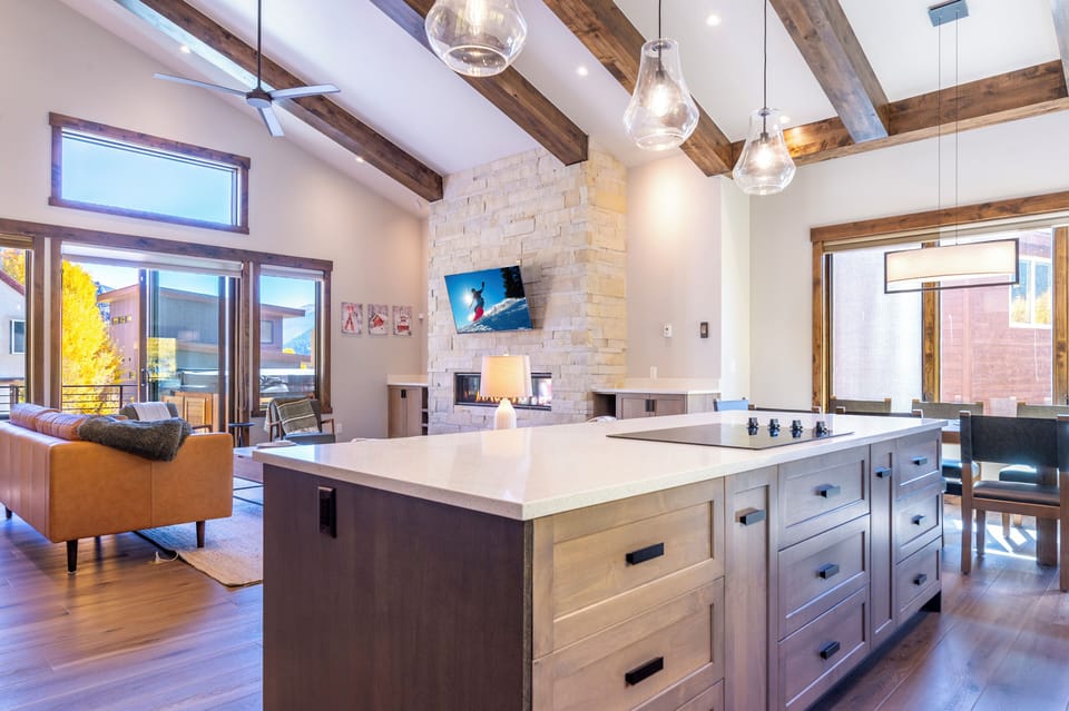 Kitchen/dining area