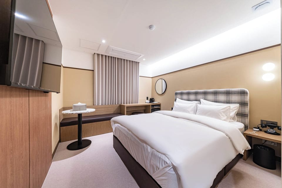 Basic Double Room | Free WiFi