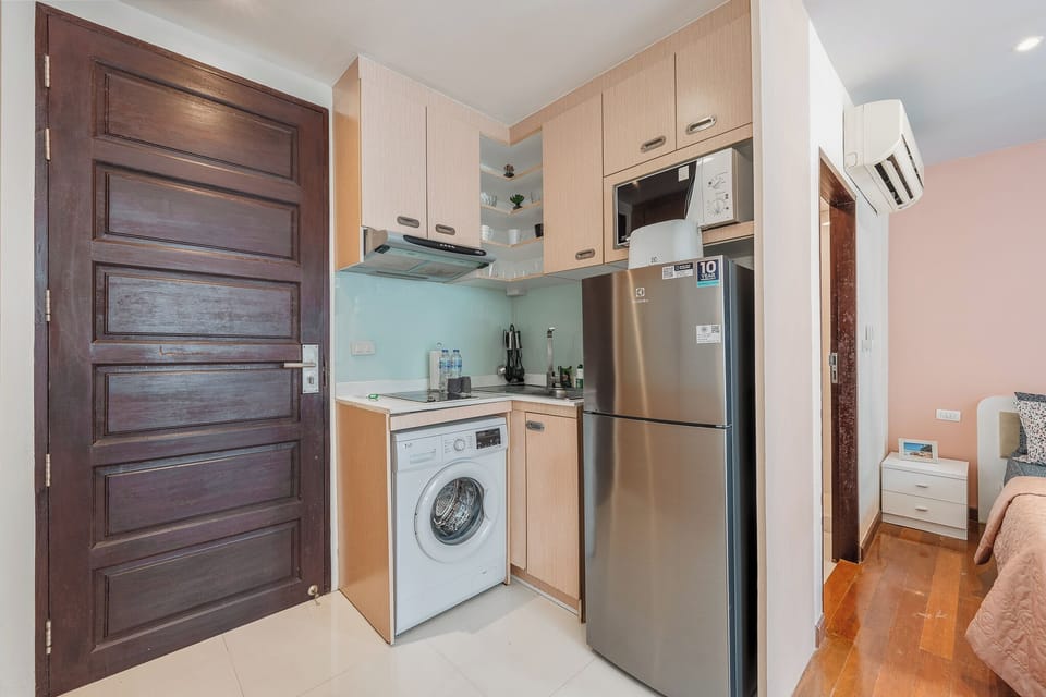 Apartment, Balcony | Private kitchen