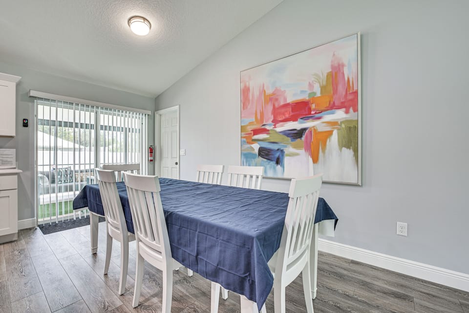 Dining Area | Dishware & Flatware