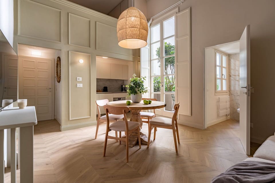 Autumn, Kitchen, Living Room, Spring, Summer, Winter