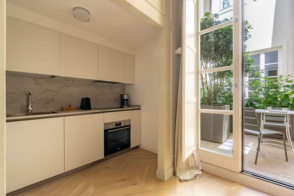 Autumn, Kitchen, Living Room, Spring, Summer, Winter