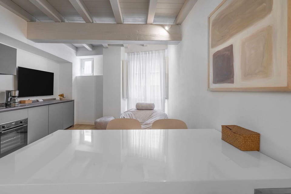 Autumn, Kitchen, Living Room, Spring, Summer, Winter