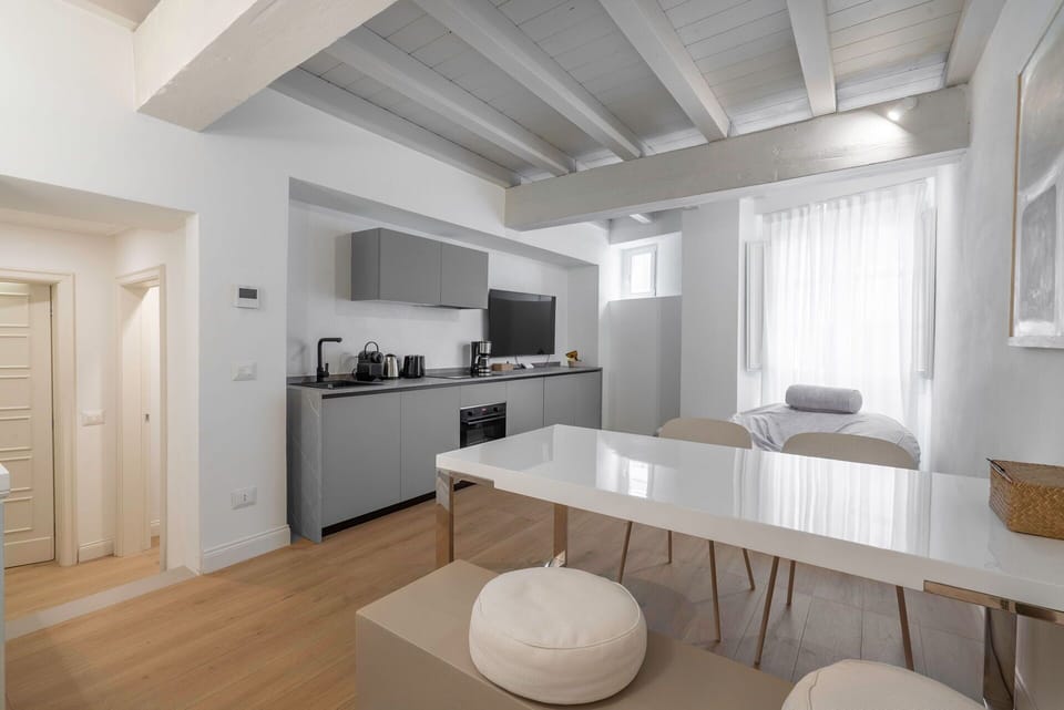 Autumn, Kitchen, Living Room, Spring, Summer, Winter