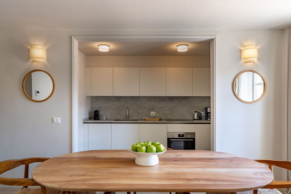 Autumn, Kitchen, Living Room, Spring, Summer, Winter