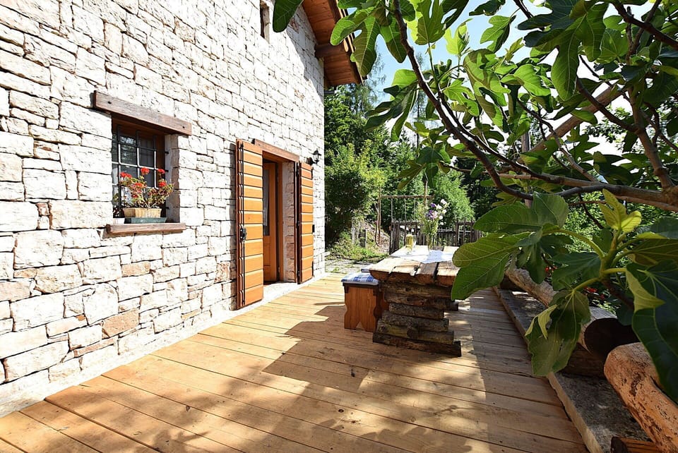 Autumn, Balcony / Terrace / Patio, Spring, Summer