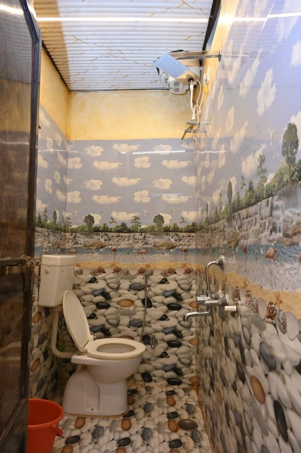 Deluxe Double Room | Bathroom | Shower