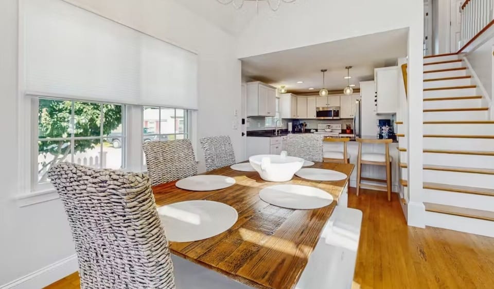 Open floor plan.