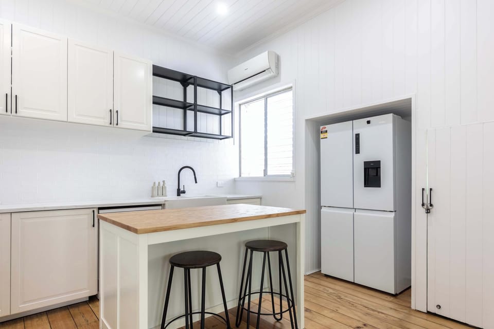 17 Cothill. spacious kitchen