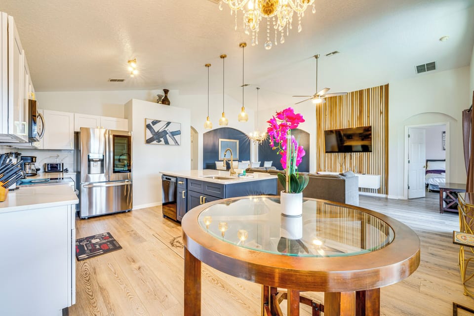 House (4 Bedrooms) | Interior