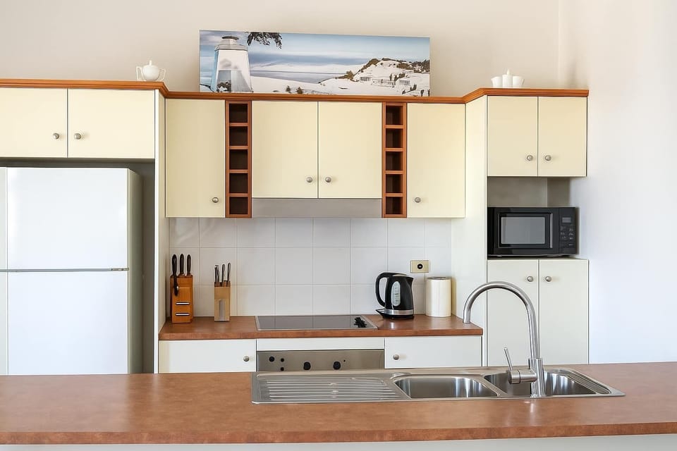 Fully Equipped Kitchen with Modern Appliances