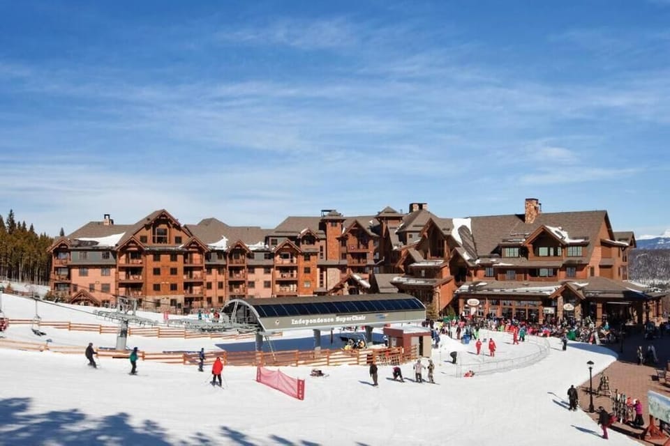 Peak 7 Ski In Ski Out