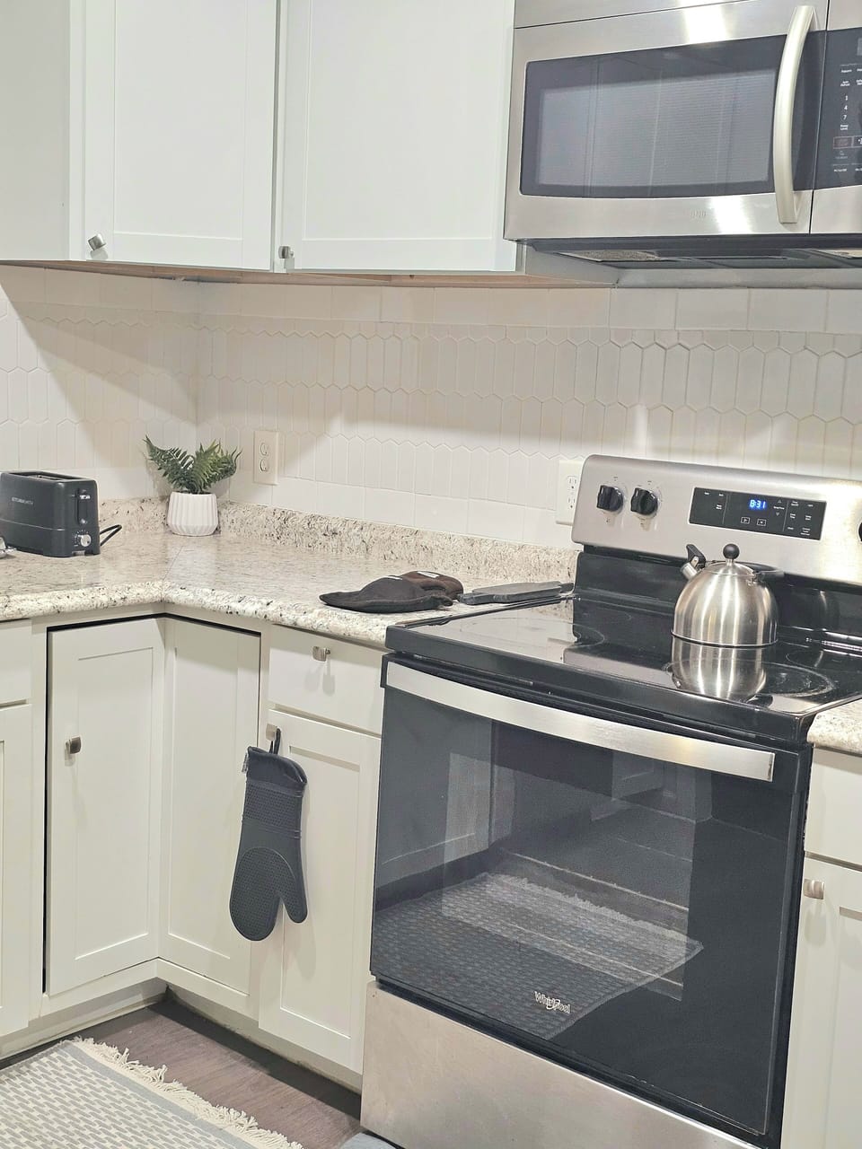 Stove/Microwave