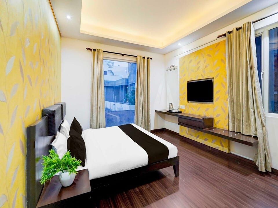 Collection O Sector 51 Noida House in Noida
