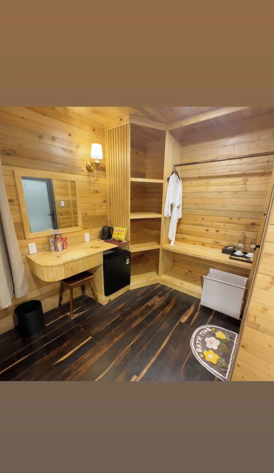 Family Double Room, Balcony, Lake View | Bathroom | Free toiletries, bathrobes, slippers, bidet