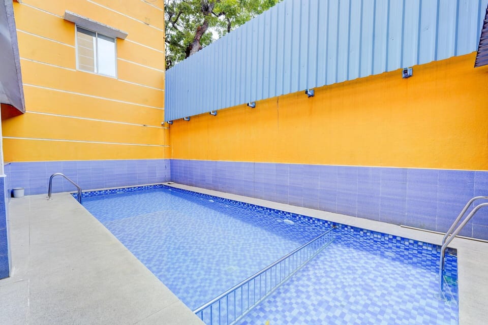 House | Pool | Outdoor pool