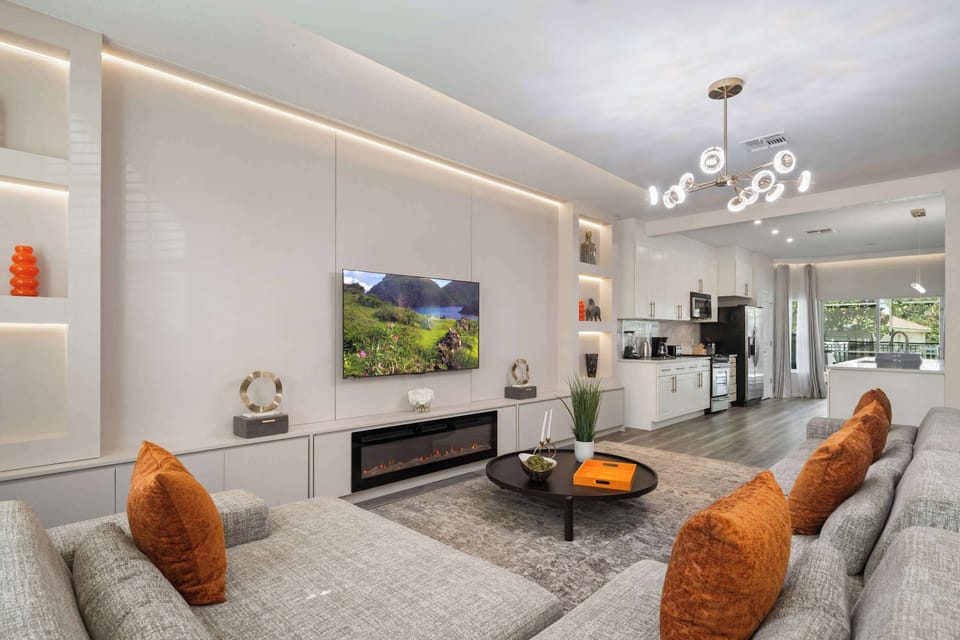 Contemporary open-plan living with style and light.