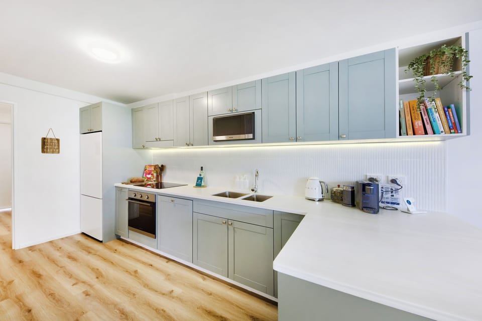 “Pristine unit with thoughtful festive touches.” – Rod, Dec 2024