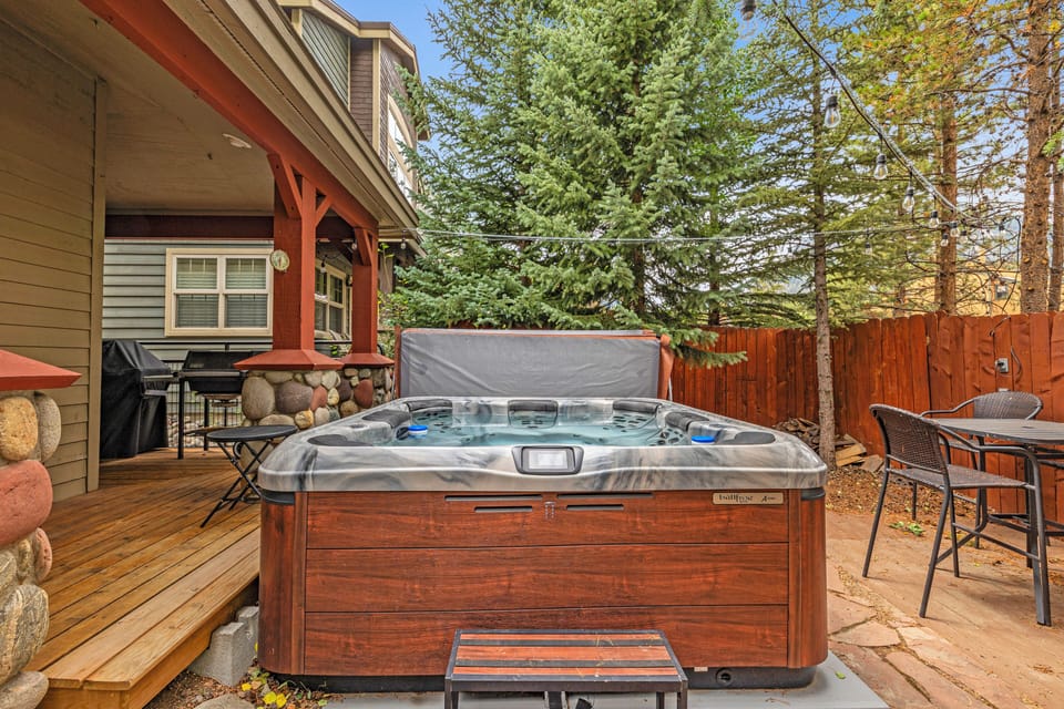 Private hot tub