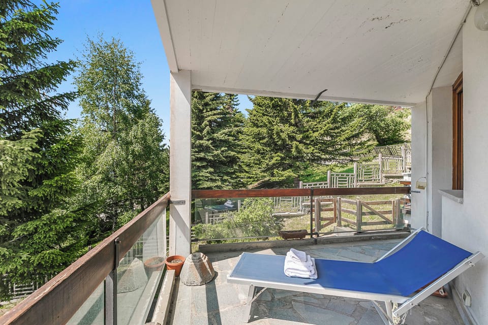Standard Apartment, Multiple Bedrooms (Appartamento Fiocco di Neve) | Property grounds