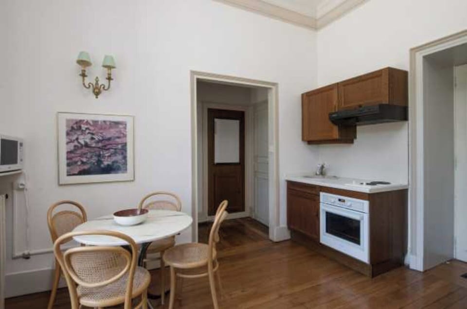 House | Private kitchen | Coffee/tea maker, fridge, microwave, oven
