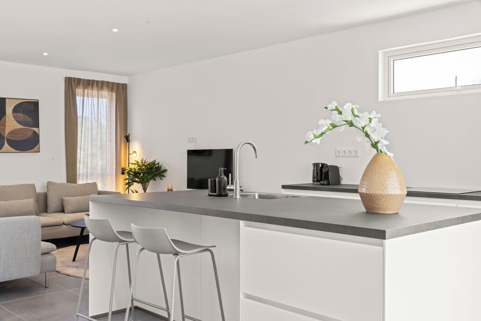 Open kitchen