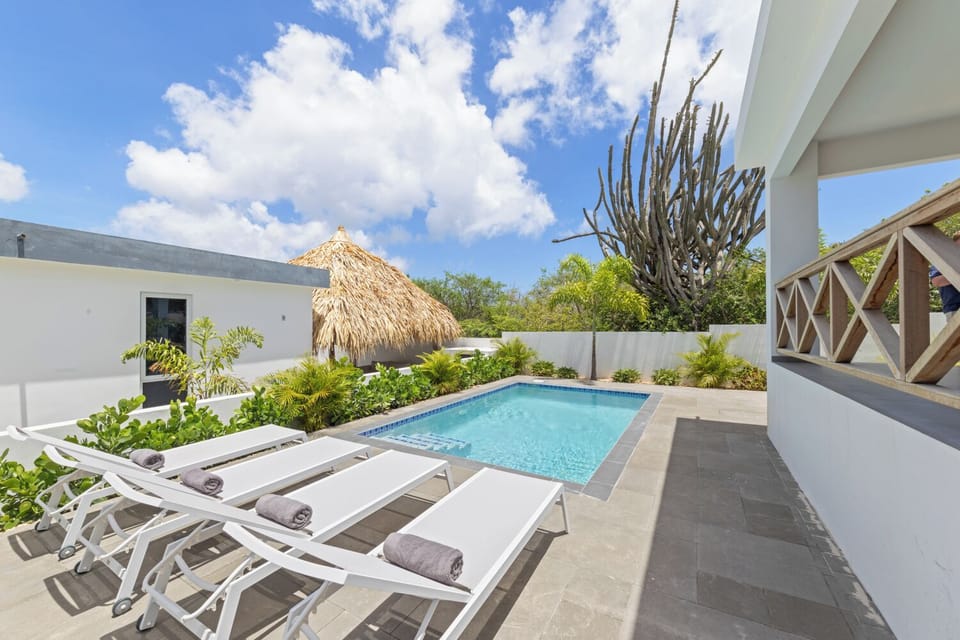 With private swimming pool