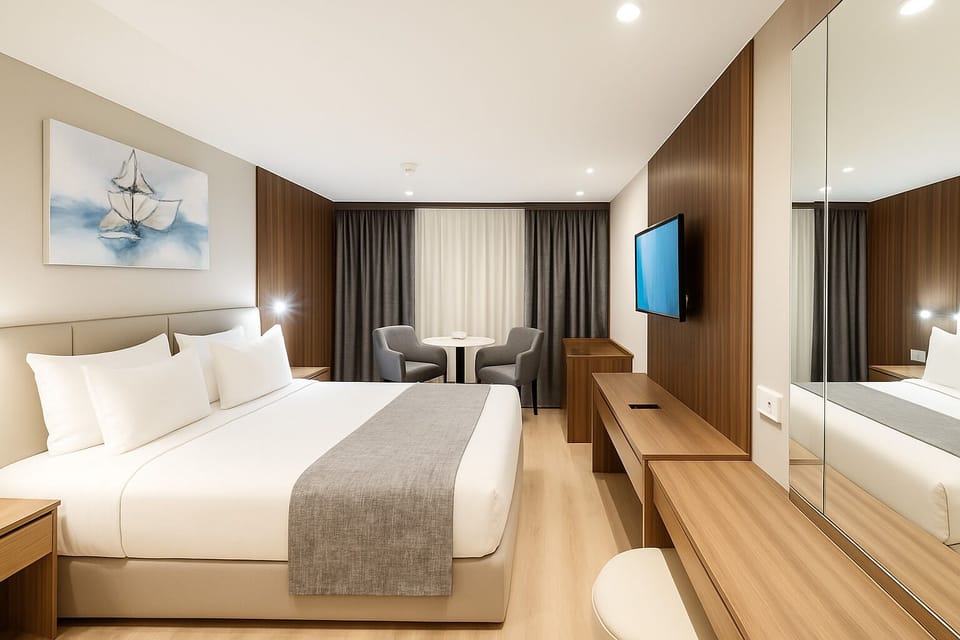 In-room safe, blackout drapes, soundproofing