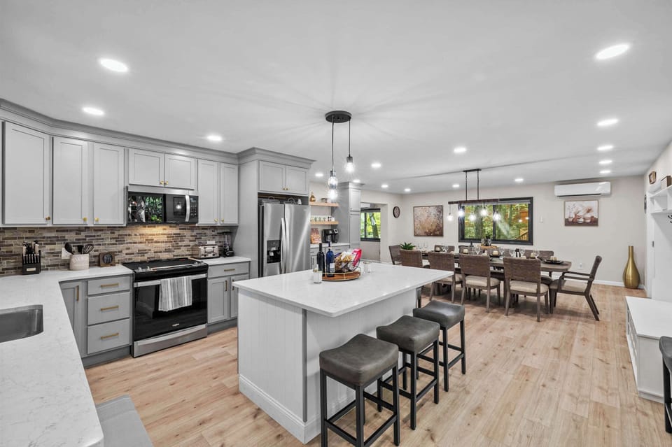 Dreaming of delicious meals and cozy gatherings ✨ More seats, more memories! #KitchenVibes #HomeSweetHome #InteriorDesignGoals