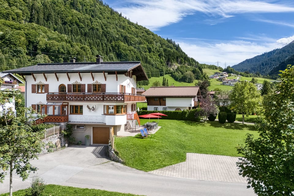 House | 6 bedrooms