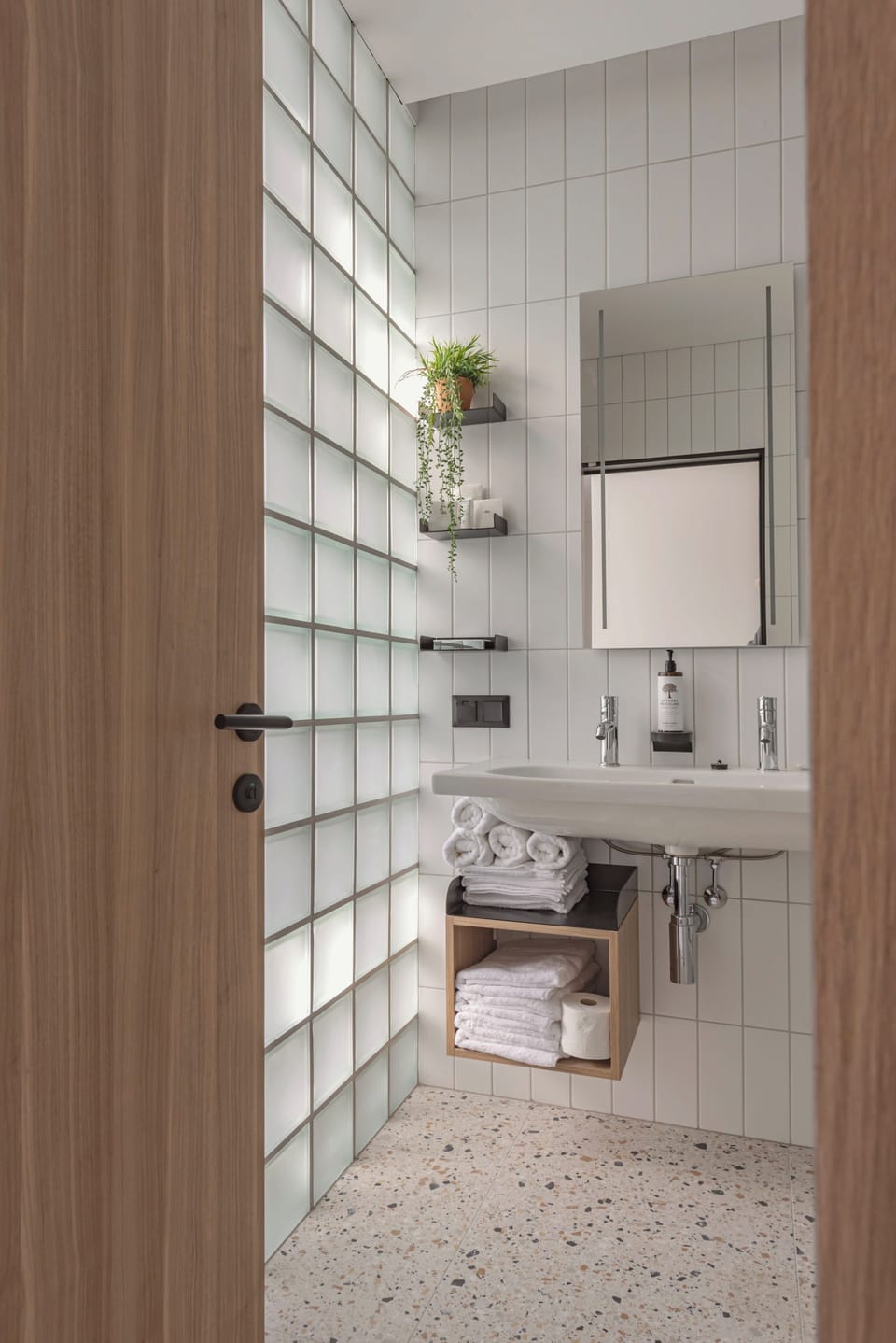 Shower, free toiletries, hair dryer, slippers