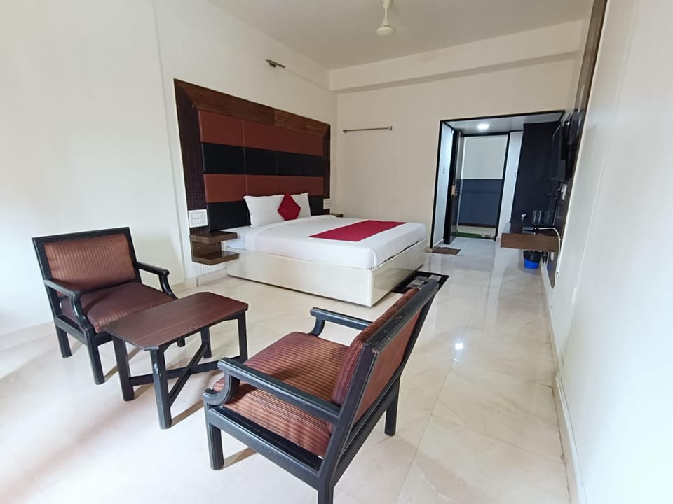 Superior Double Room, Valley View | Soundproofing, iron/ironing board