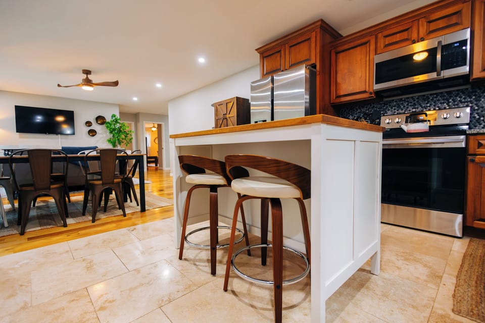 You’ll love cooking in this fully equipped kitchen steps from the dining area.