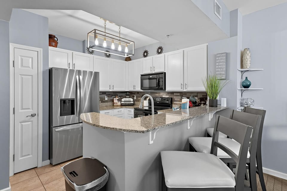 Condo, 1 King Bed with Sofa bed (Palms Resort #2307 JR 2BR) | Private kitchen