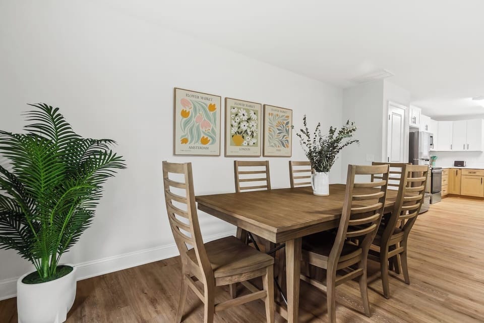 Dining - Unit A