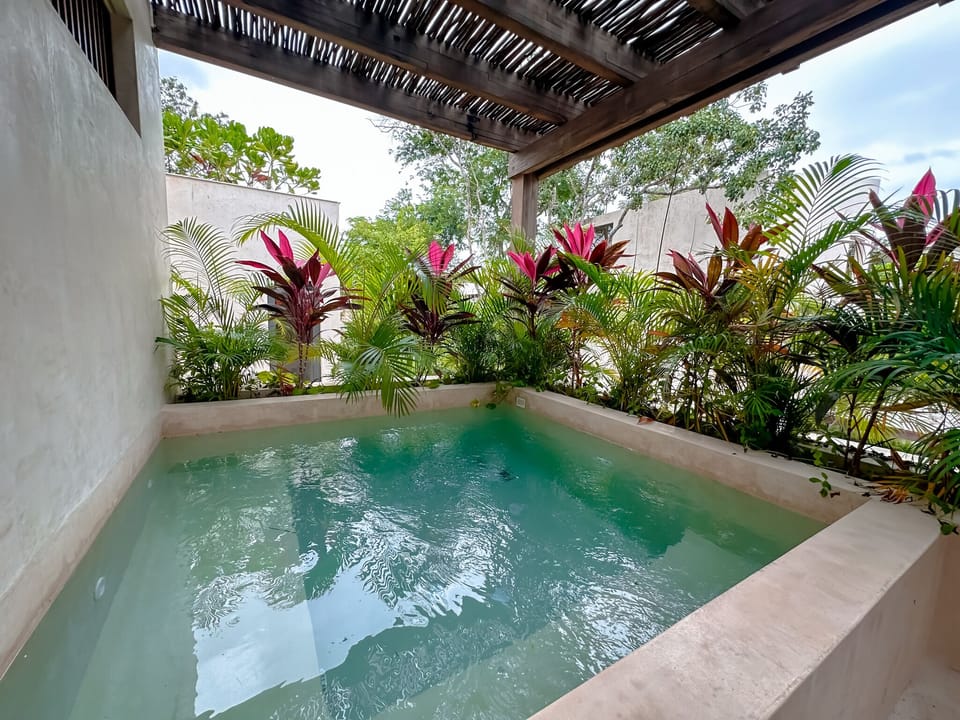 Jetted Whirlpool for 12 people, another one of our unique luxury amenities for you to relax and enjoy your stay as you deserve.
