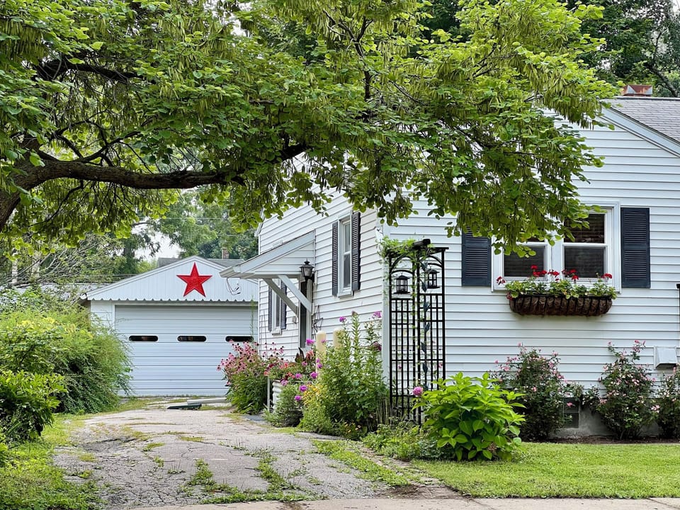 Welcome to Big Star Bungalow!