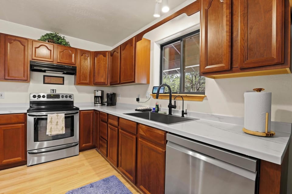 New kitchen sink and countertops