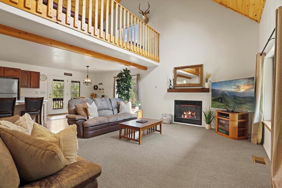 Living room with gas fireplace