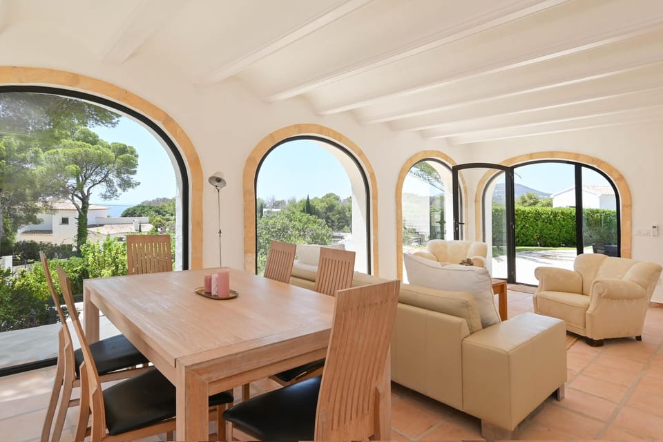 Living-dining room